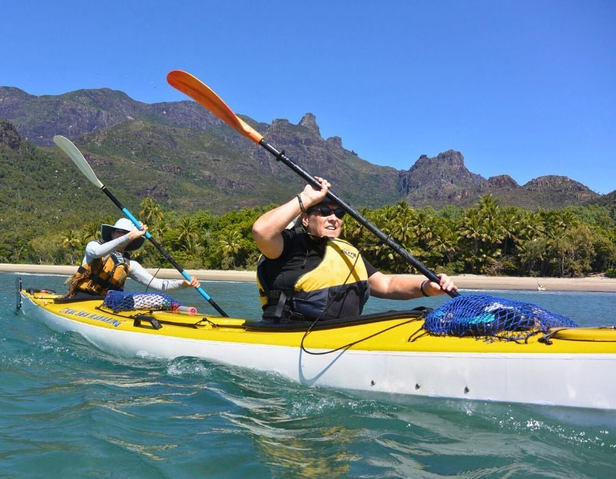 Sea kayaing Hichinbrook