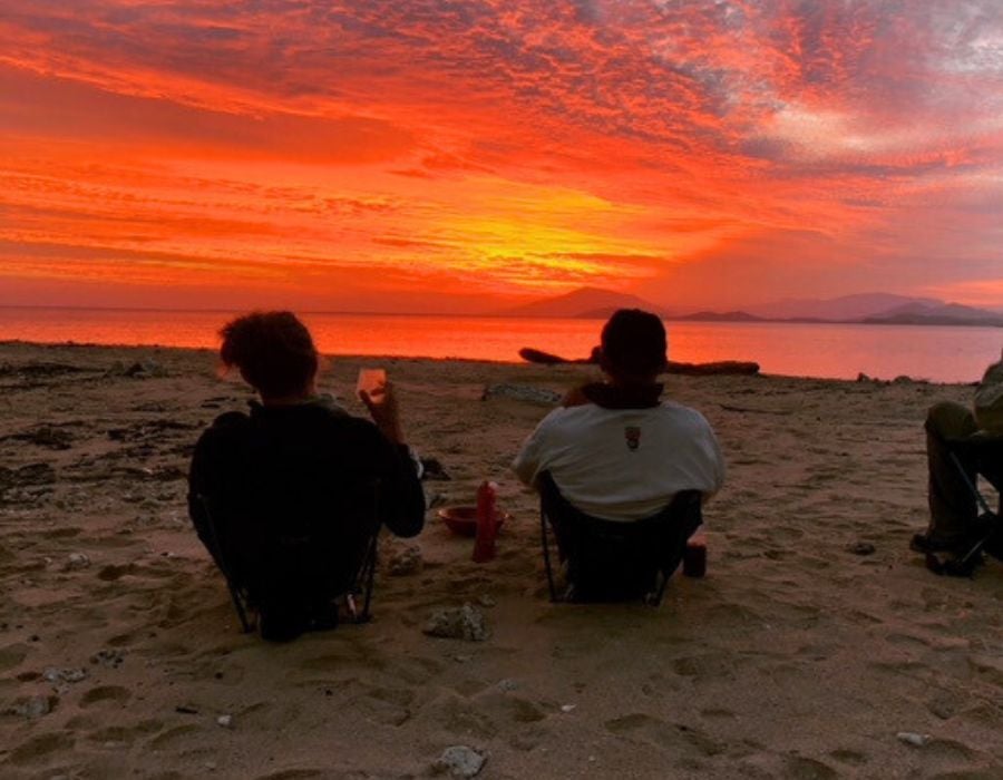 Watching jsunset on Hichinbrook