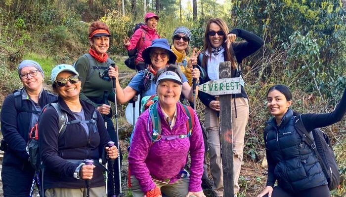 Group photo on old trail to Everest